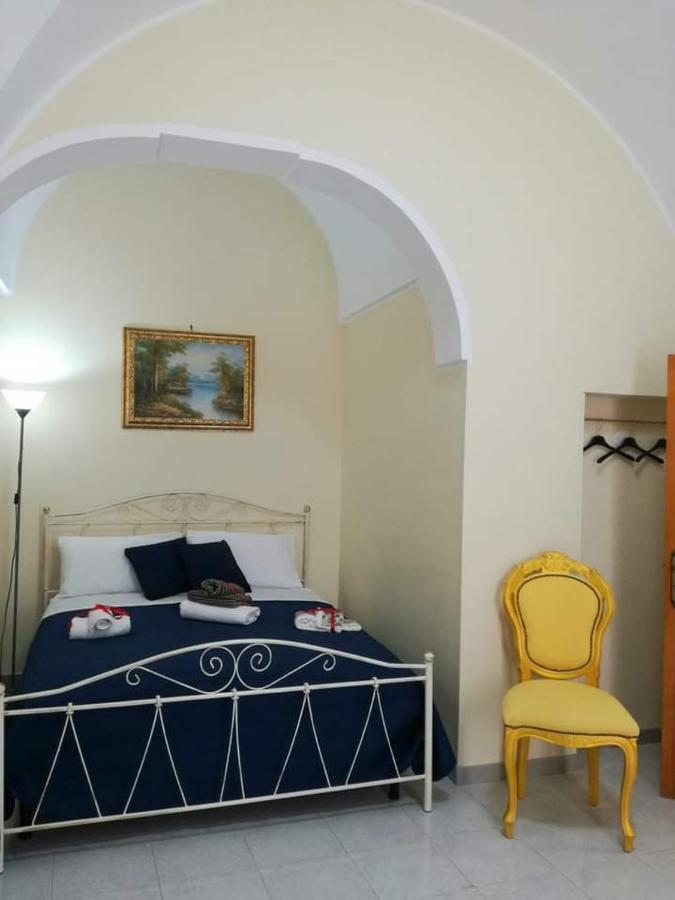 L 'Alcova Holidays Home Centro Storico 세글리에 메사피카 외부 사진