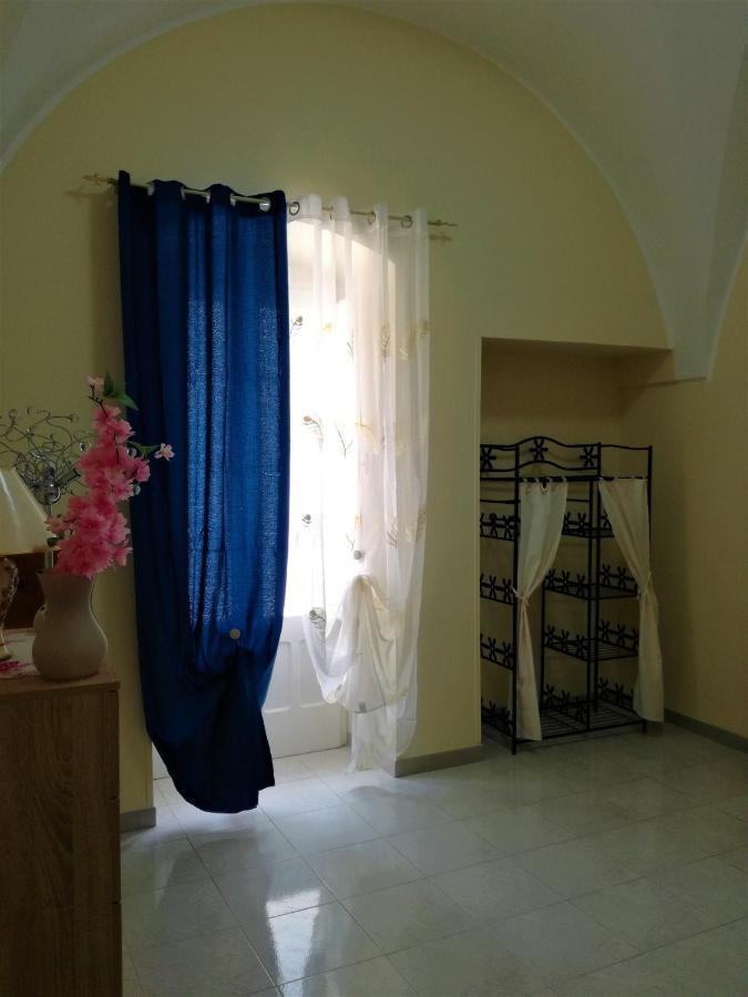 L 'Alcova Holidays Home Centro Storico 세글리에 메사피카 외부 사진